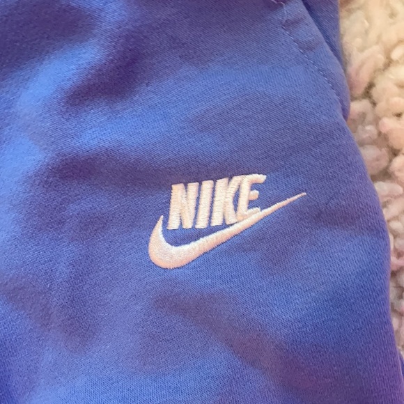 nike periwinkle/ light blue sweatpants - Picture 3 of 3